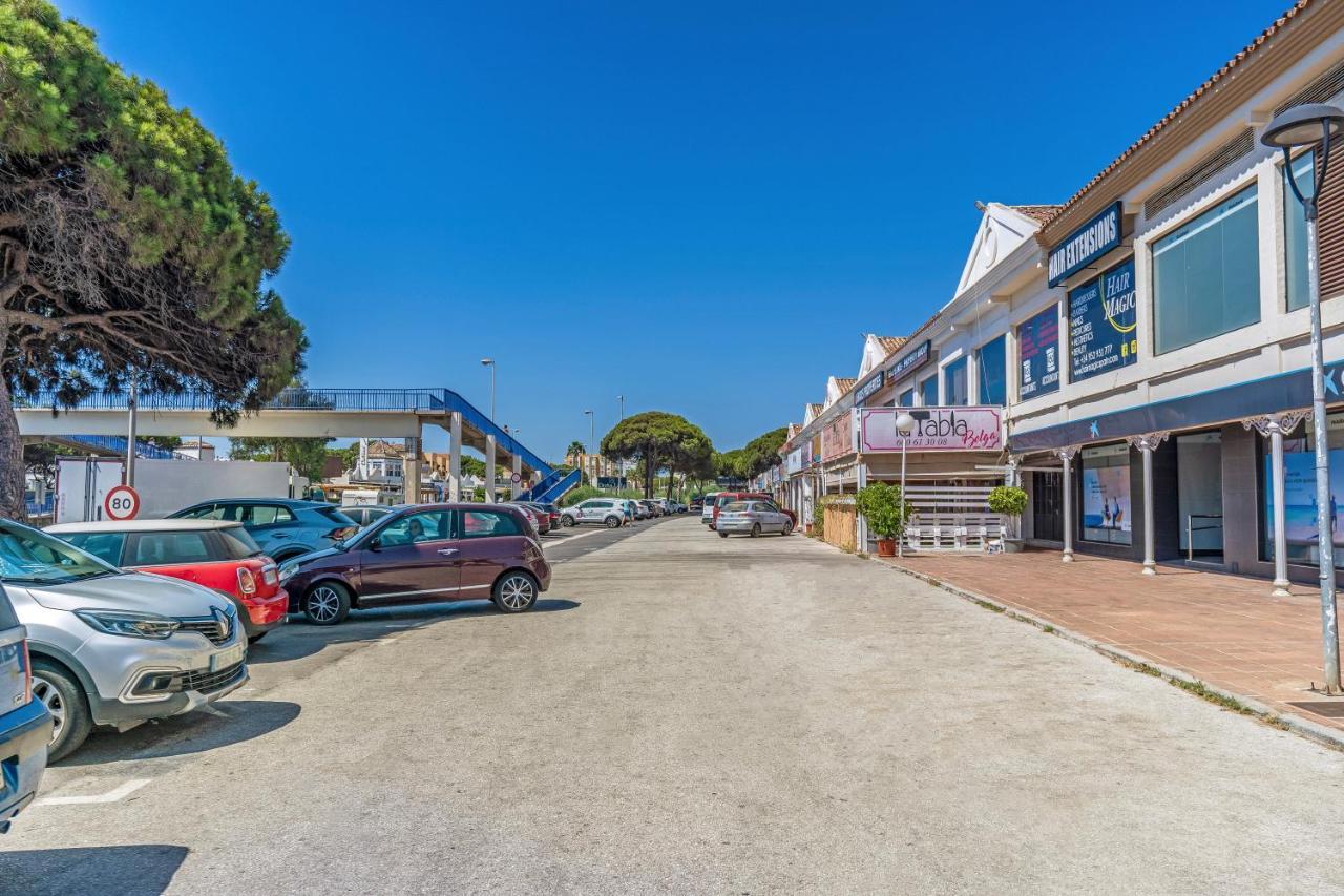 Modern Studio Apartment With Sea Views 5 Min From The Beach Sitio de Calahonda Bagian luar foto