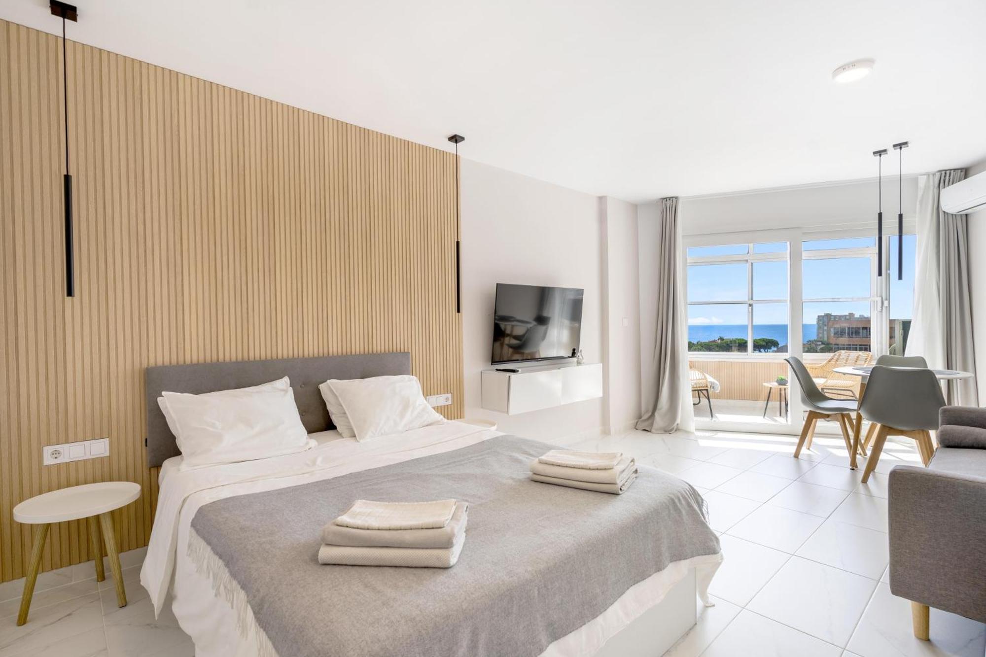 Modern Studio Apartment With Sea Views 5 Min From The Beach Sitio de Calahonda Bagian luar foto
