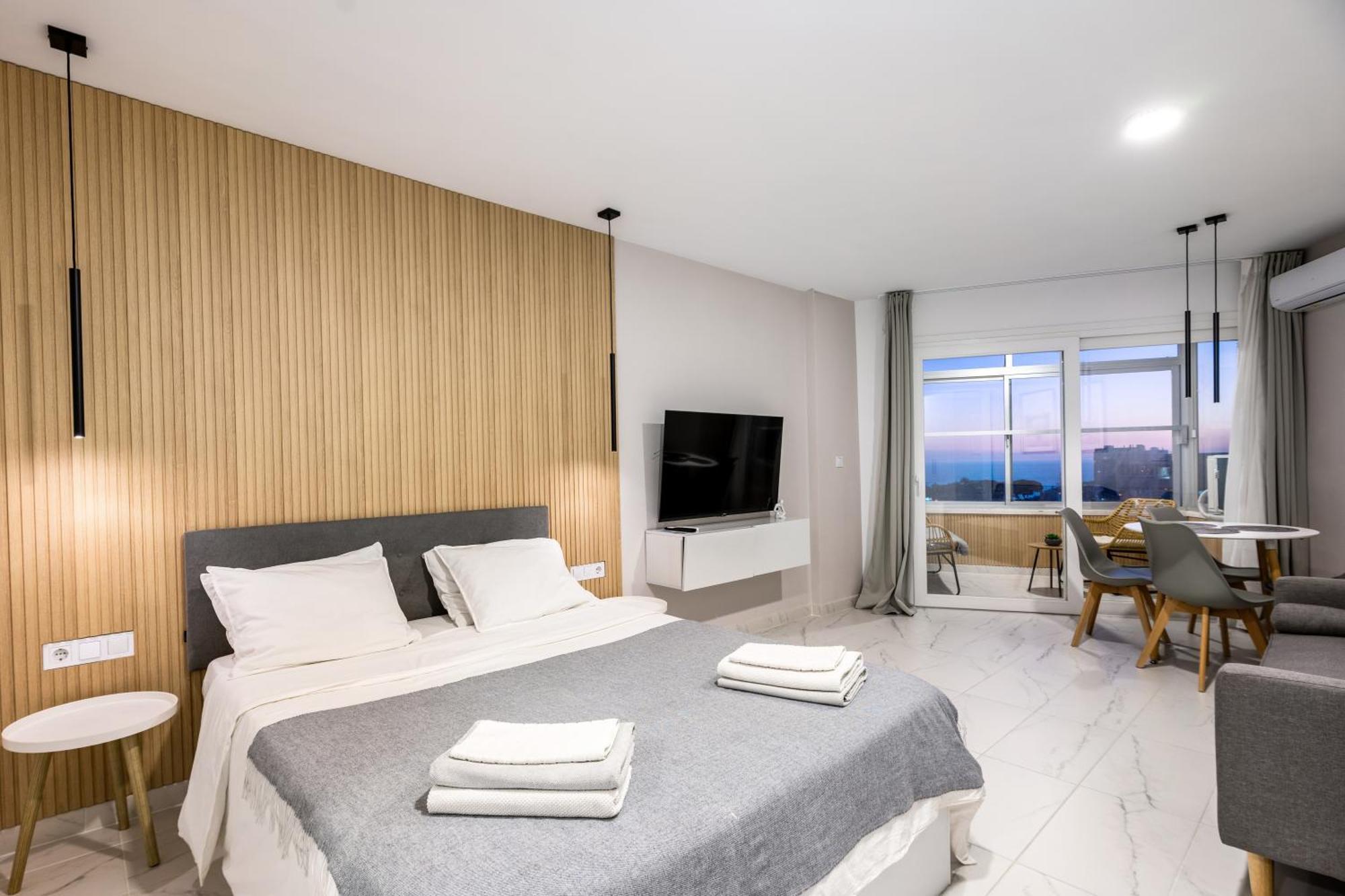 Modern Studio Apartment With Sea Views 5 Min From The Beach Sitio de Calahonda Bagian luar foto