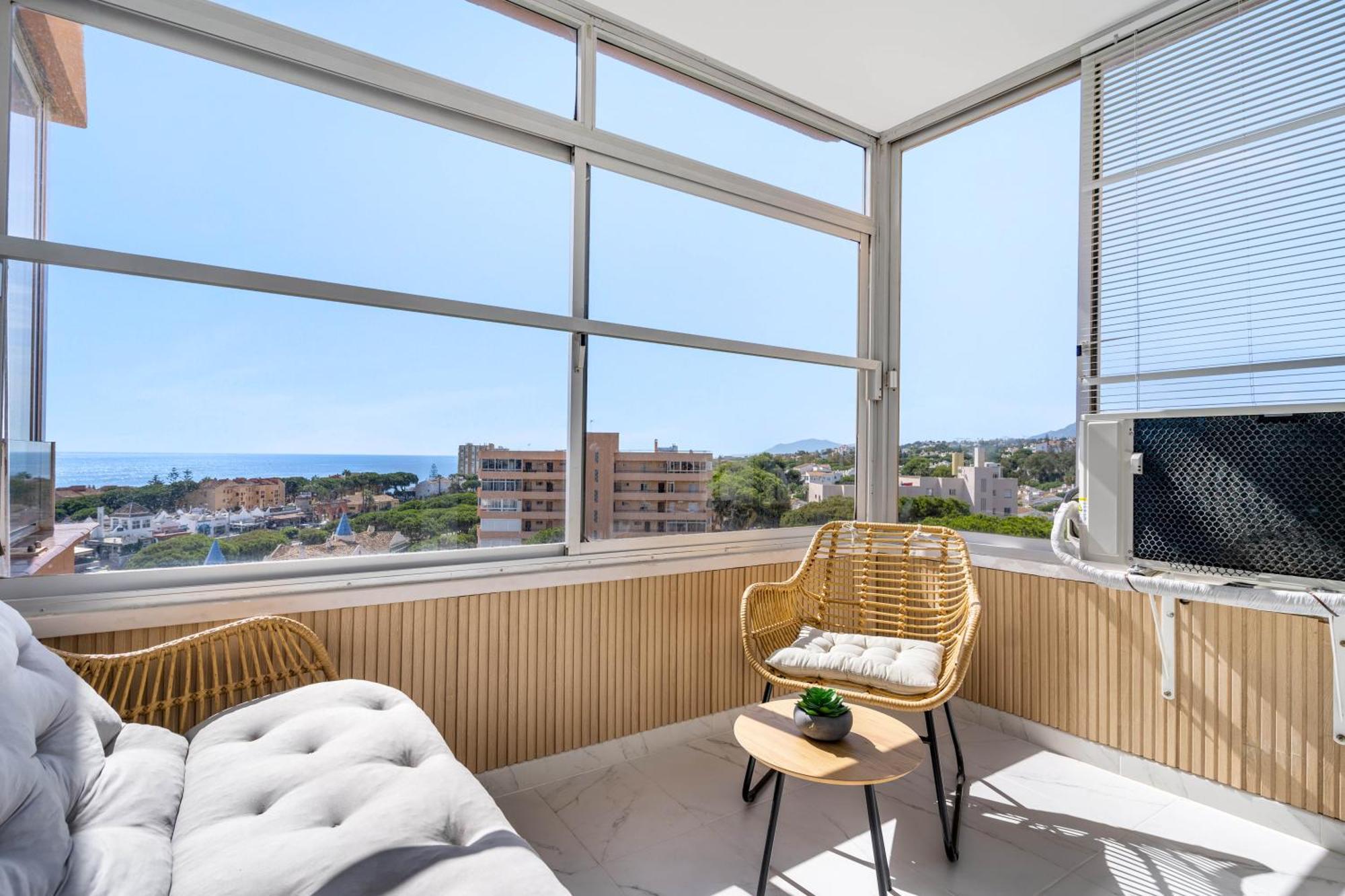 Modern Studio Apartment With Sea Views 5 Min From The Beach Sitio de Calahonda Bagian luar foto