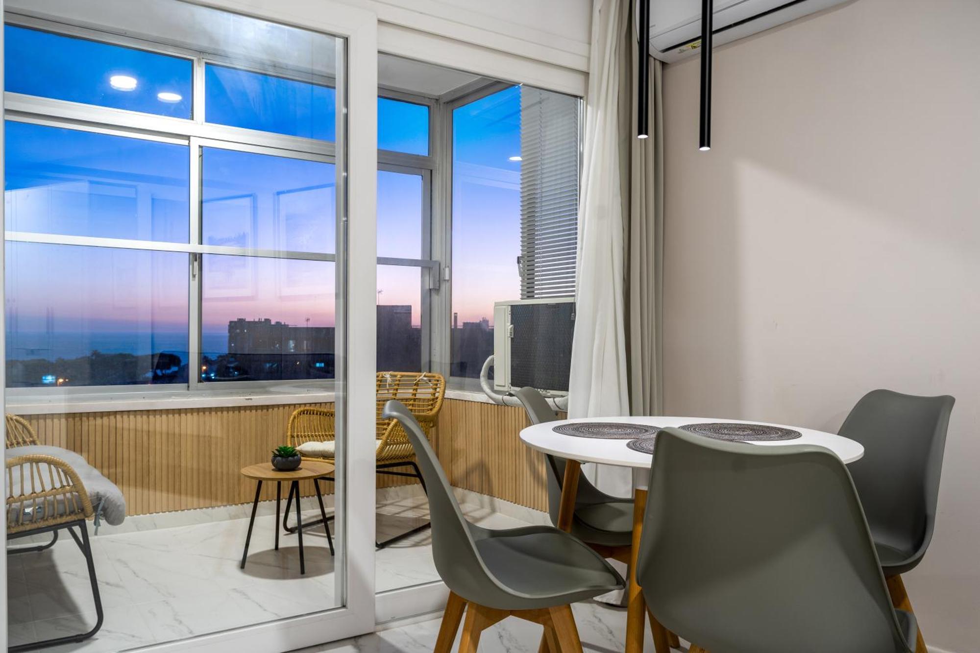Modern Studio Apartment With Sea Views 5 Min From The Beach Sitio de Calahonda Bagian luar foto